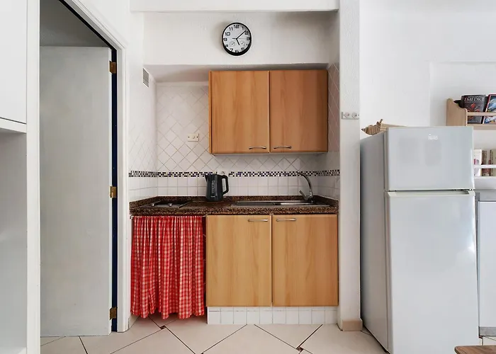 Geranios 82 Apartment *